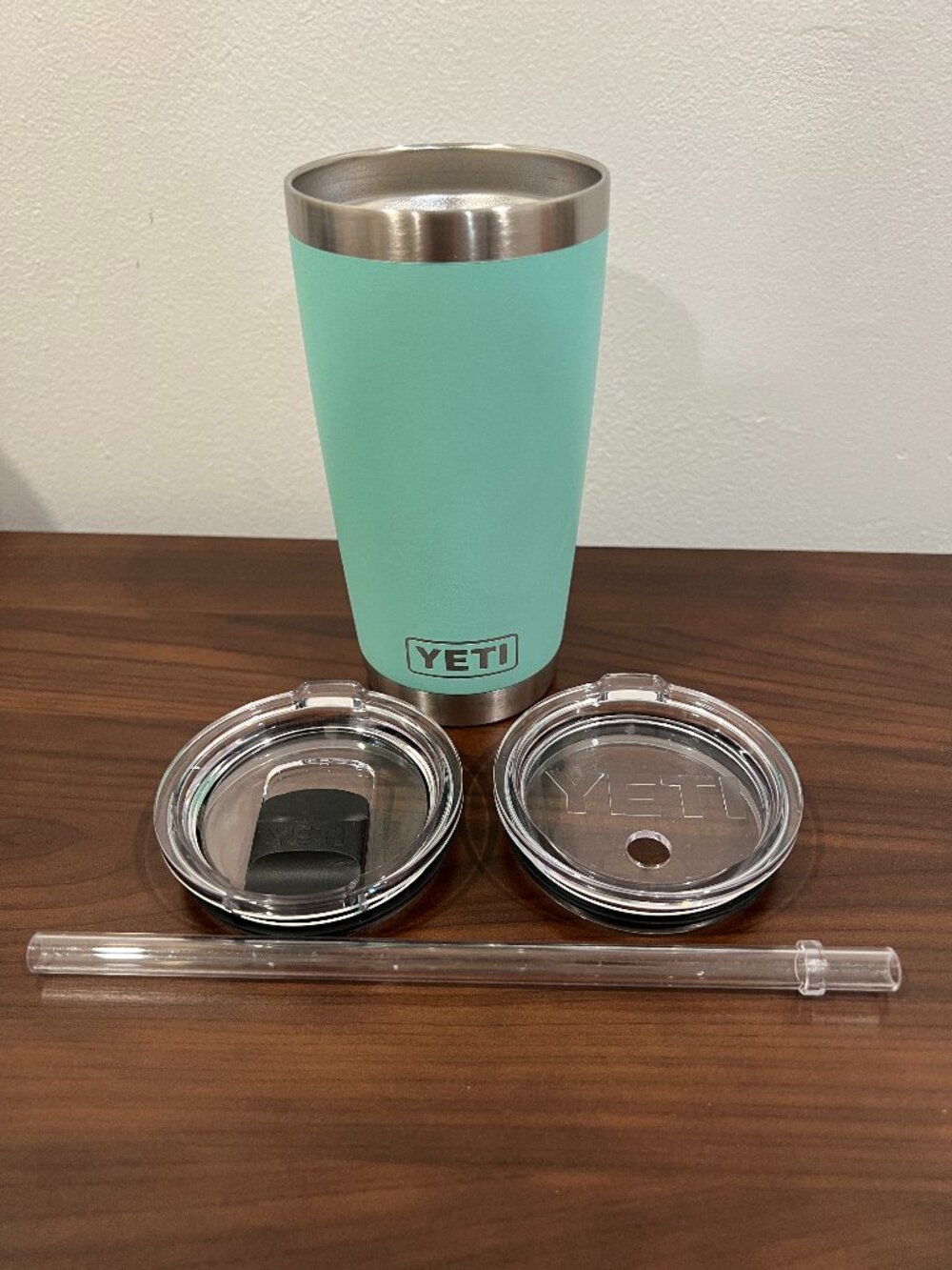 Yeti Rambler 20 oz Tumbler in Seafoam